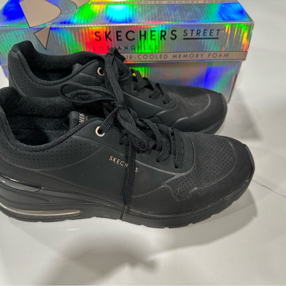 Skechers million‎ air shoe black 9